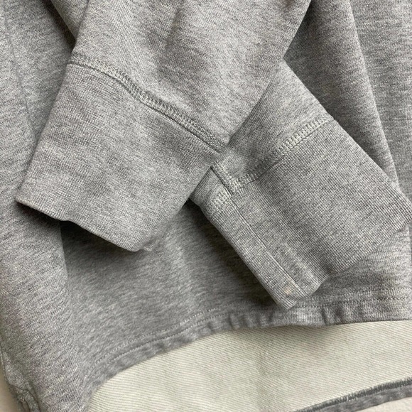 Adidas Reigning Champ Womens Sweatshirt Medium Gray Crewneck Pullover Athletic - Picture 6 of 12
